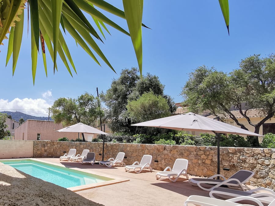 Outdoor pool, sun loungers