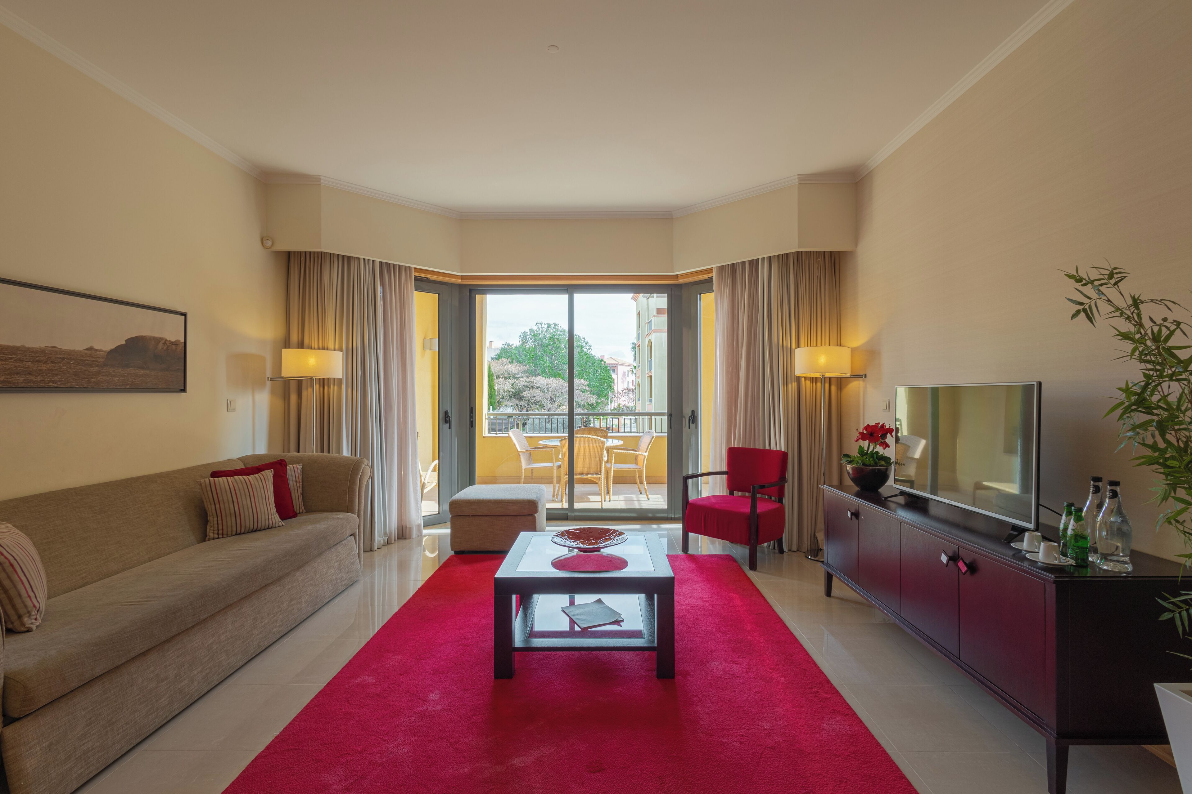 Télévision à écran plat