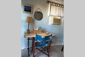 Appartement, 2 chambres | Coin séjour | Télévision, lecteur de DVD