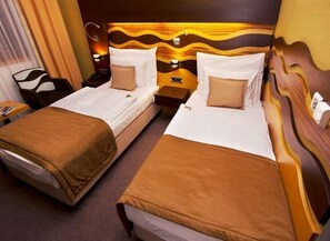Standard Twin Room | Hypo-allergenic bedding, memory-foam beds, minibar, in-room safe