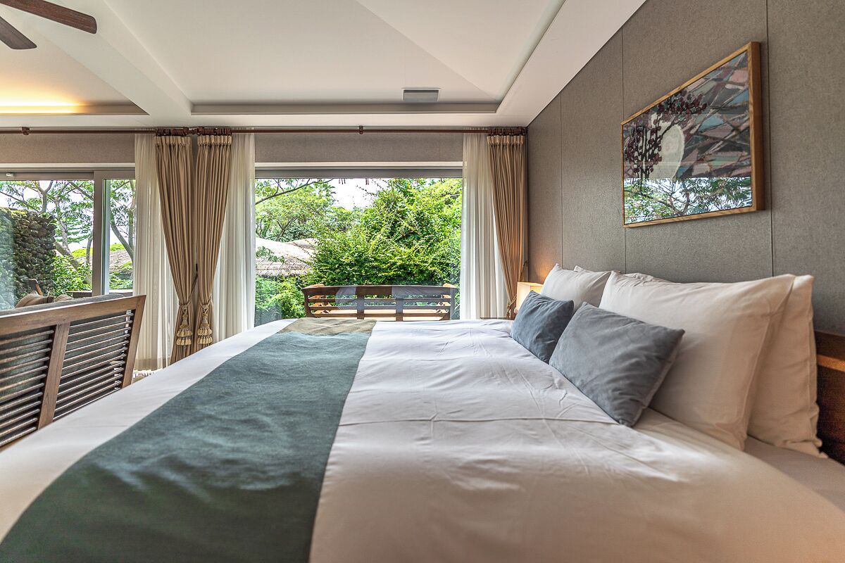 garden suite | 1 bedroom, down duvets, free minibar items, in-room safe