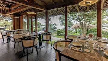 2 Restaurants, Brunch