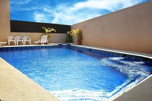 Piscine extérieure