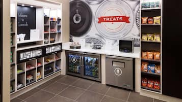Snack bar