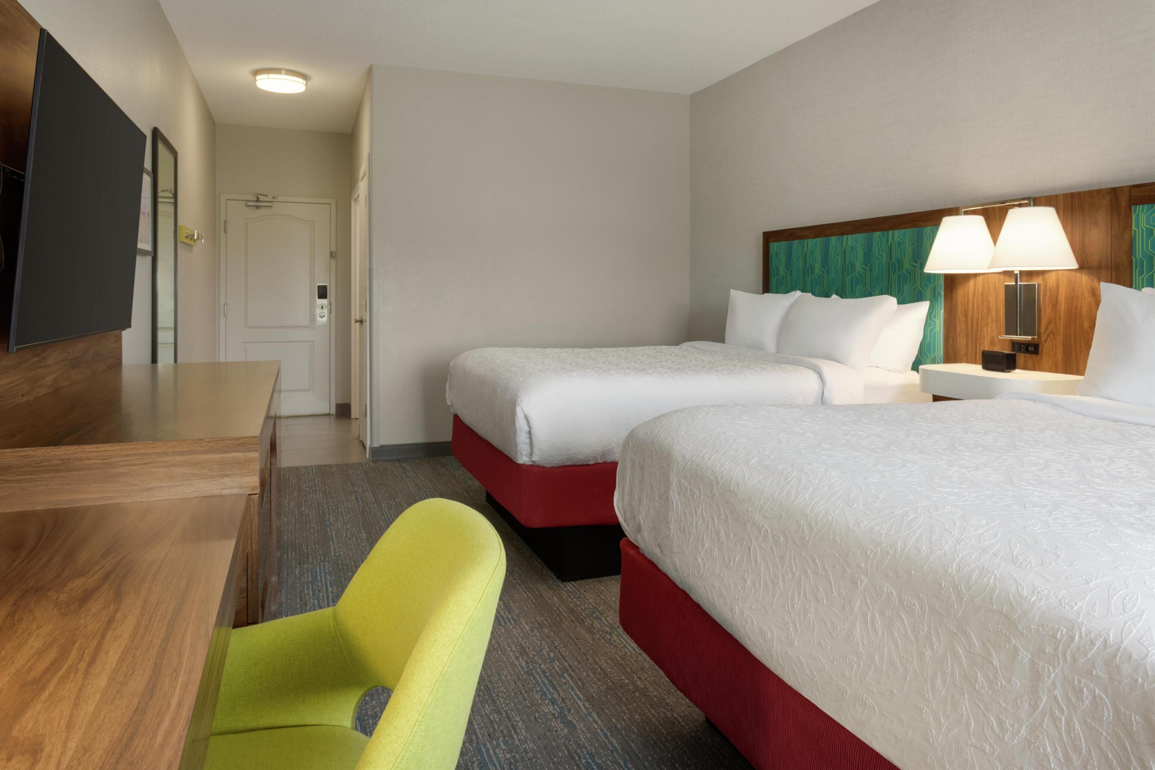 two queenbeds non smoking | 1 bedroom, down duvets, minibar, in-room safe