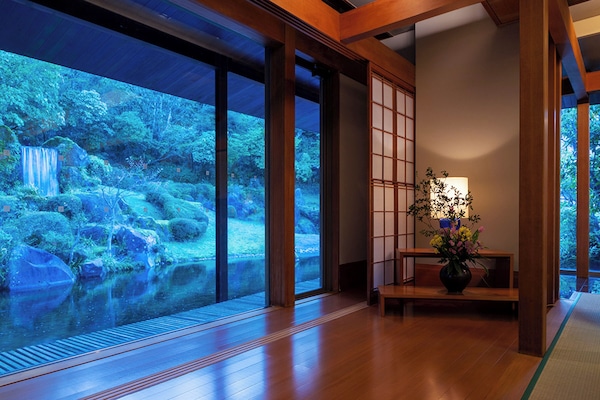 Breakfast and dinner served, Japanese cuisine