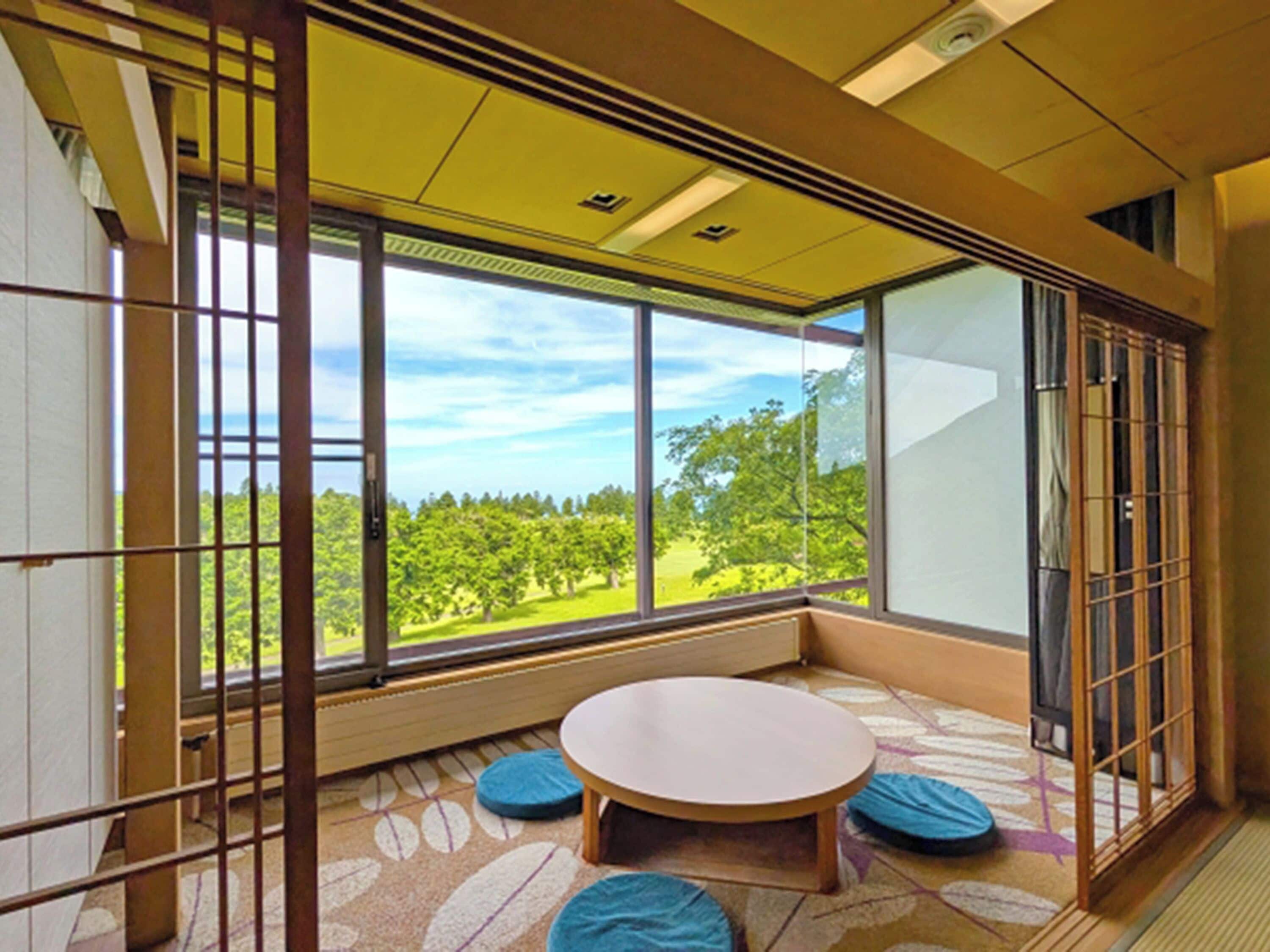 in-room safe, free wifi, bed sheets