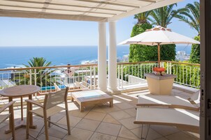 Luxe - Sea View  | Terrace/patio