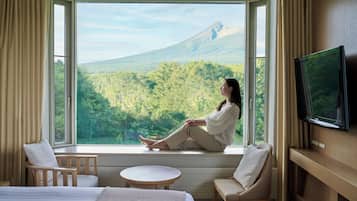 Non Smoking Komagatake Corner twin room include Wi-Fi | Premium bedding, in-room safe, free WiFi, bed sheets