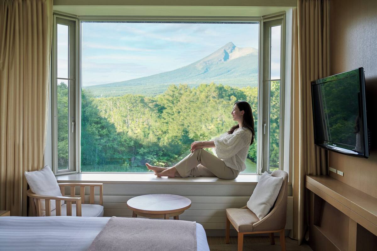 non smoking komagatake corner twin room include wi-fi | premium bedding, in-room safe, free wifi, bed sheets