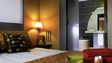 Studio, Mehrere Betten | Zimmersafe, Schreibtisch, schallisolierte Zimmer, Bügeleisen/Bügelbrett