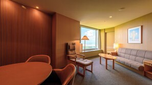 Suite, Nichtraucher | Hochwertige Bettwaren, Daunenbettdecken, Zimmersafe
