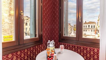 Superior Double Room, Private Bathroom, City View