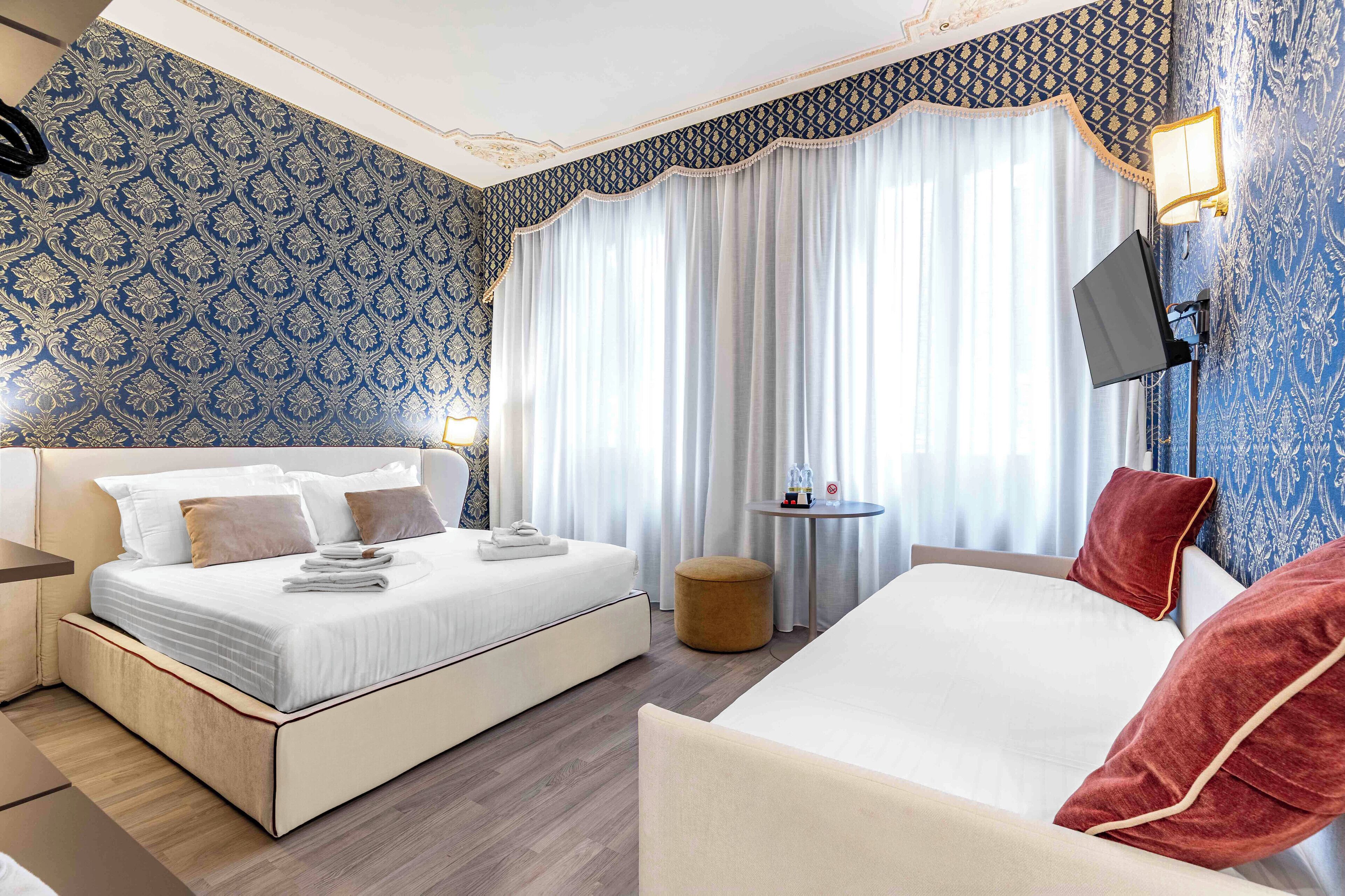 Superior Double Room, Private Bathroom, City View | Premium bedding, soundproofing, cribs/infant beds, free WiFi