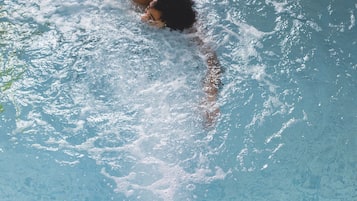 Una piscina techada