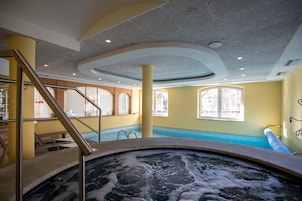 Bañera de hidromasaje interior
