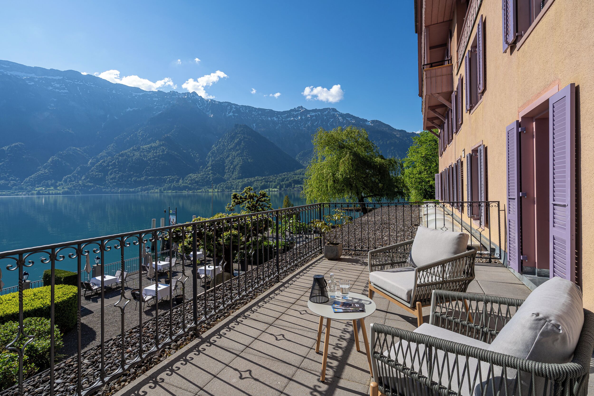 Chambre Double Confort, balcon, vue lac | Literie de qualité supérieure, coffres-forts dans les chambres