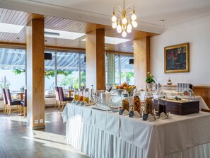 Gratis morgenmadsbuffet hver dag