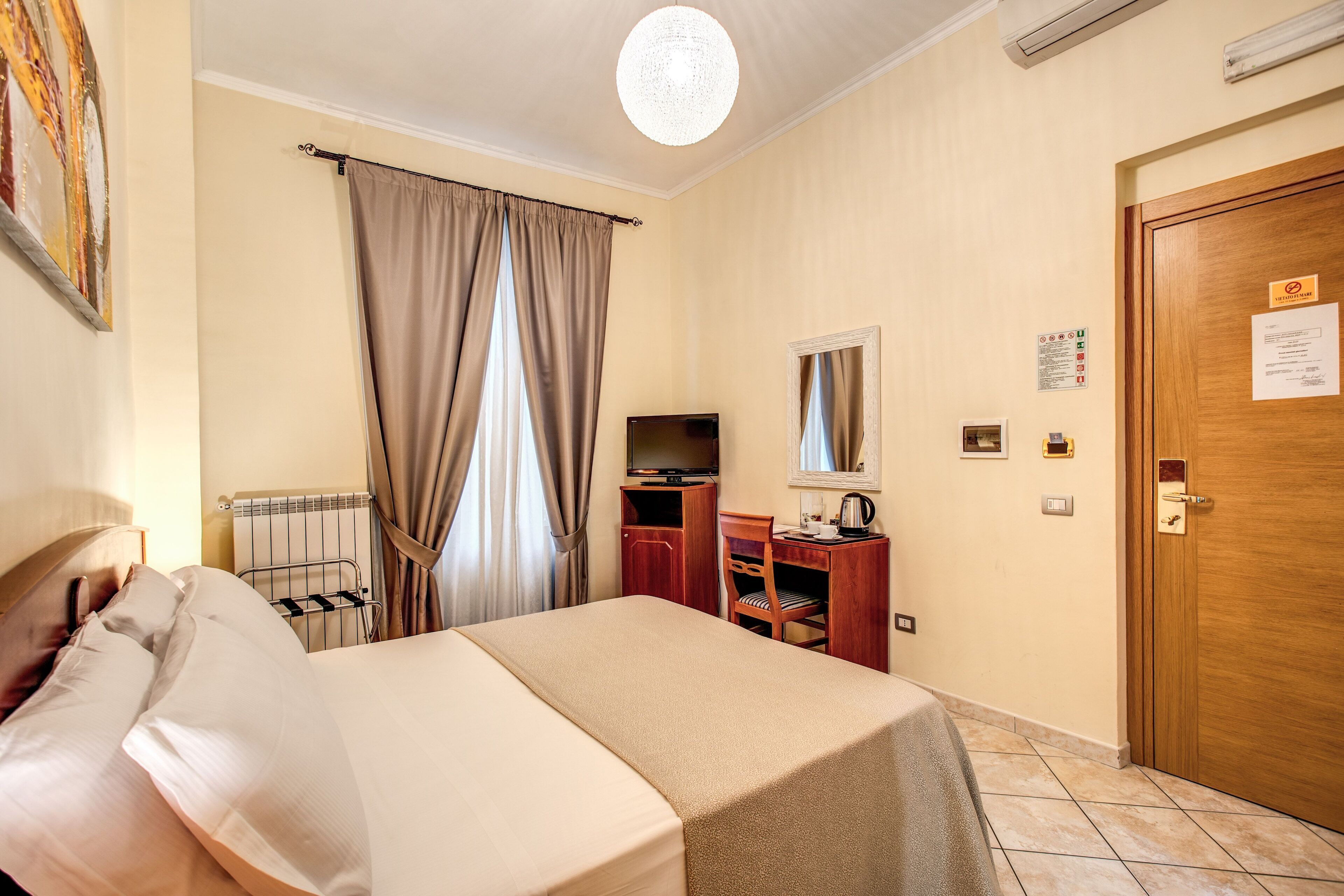 double room | free minibar items, in-room safe, soundproofing, free cots/infant beds