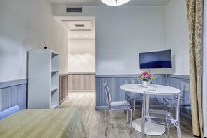 Apartment, 1 Bedroom | Living area