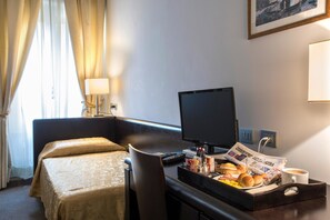 Room service - dining - Bellesuite Rome (Rome)