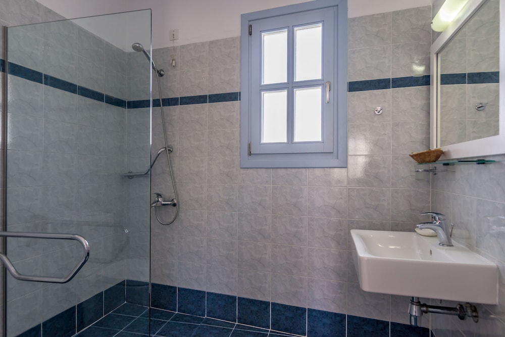 Aeolis Hotel by null