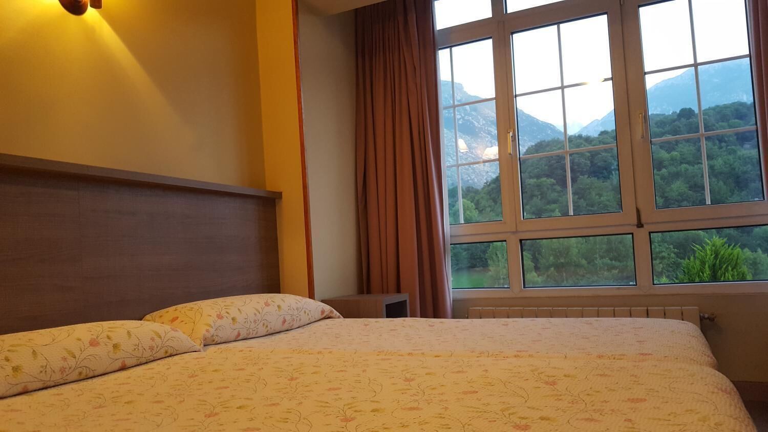 in-room safe, desk, laptop workspace, free wifi