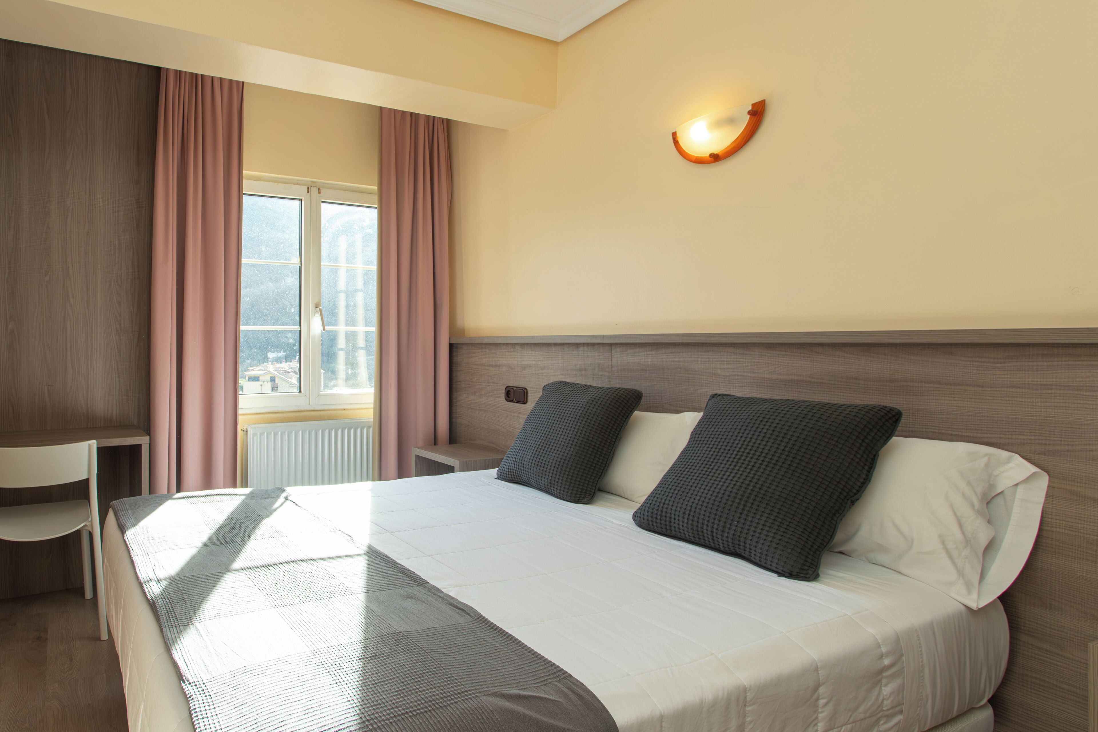 Coffres-forts dans les chambres, bureau