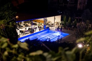 Front of property – evening/night - Dort Mevsim Hotel (Denizli)