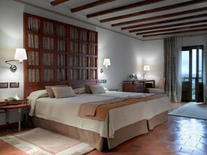 Minibar, in-room safe, soundproofing, free WiFi - Parador de Toledo (Toledo)