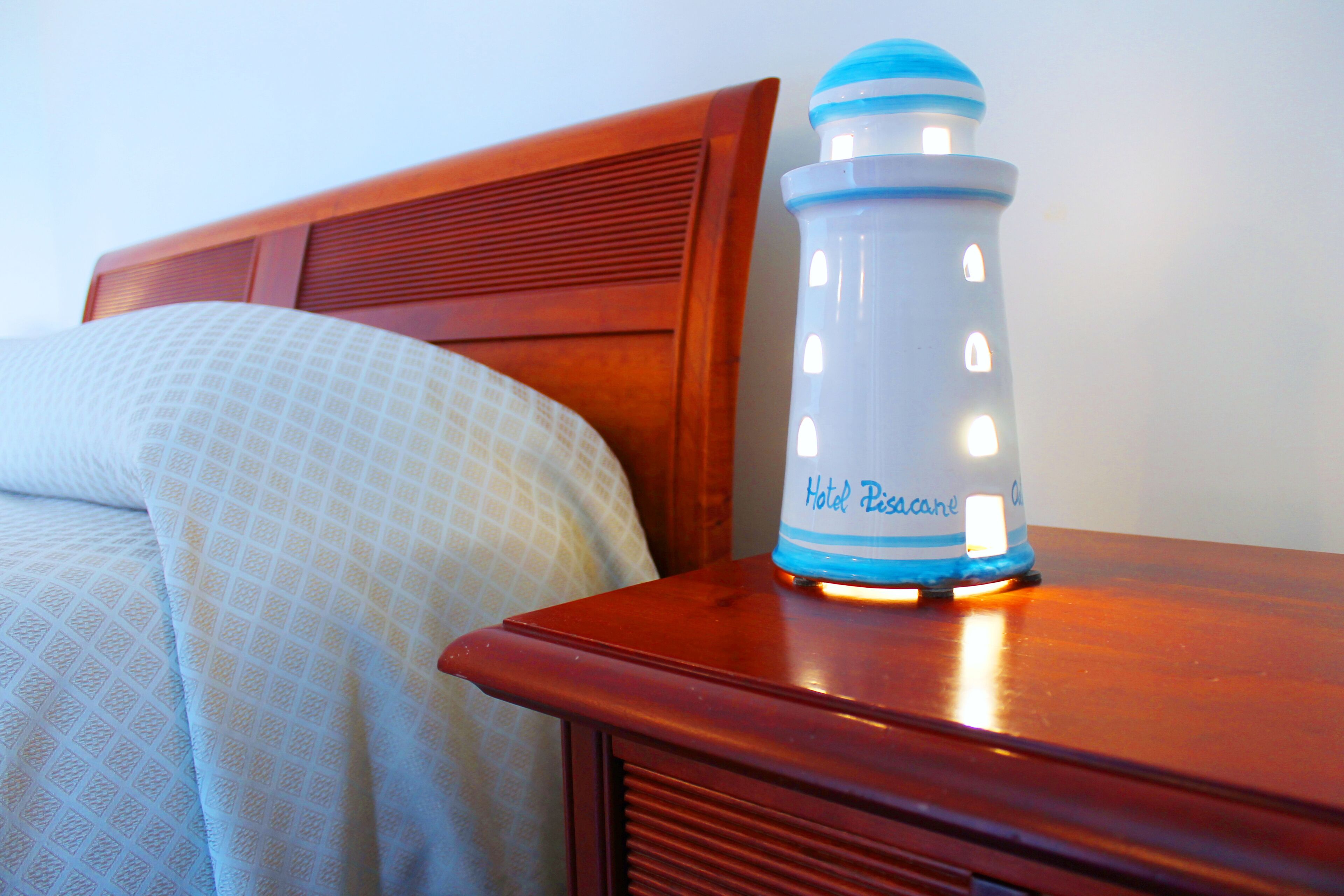 deluxe double room, sea view | 1 bedroom, minibar, in-room safe, desk