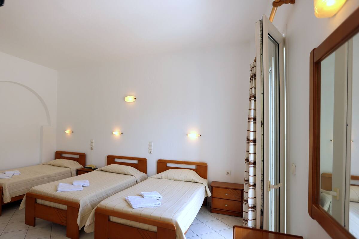 Soundproofing, free cots/infant beds, free WiFi, bed sheets