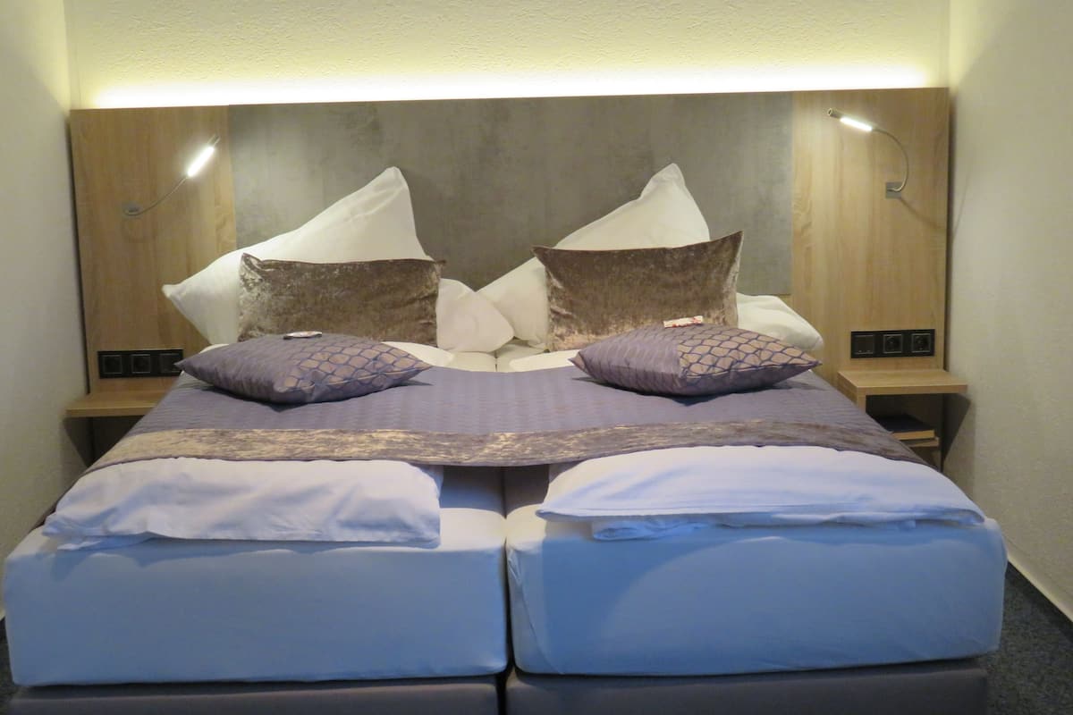 double or twin room | room amenity