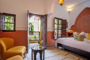 Suite junior balcon (Adhara/ Sirus) lit double | Biancheria in cotone egiziano, biancheria da letto di alta qualità