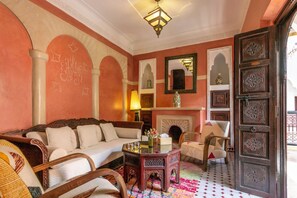 Suite majestueuse( Urantia) salon et terrasse | Oppholdsområde