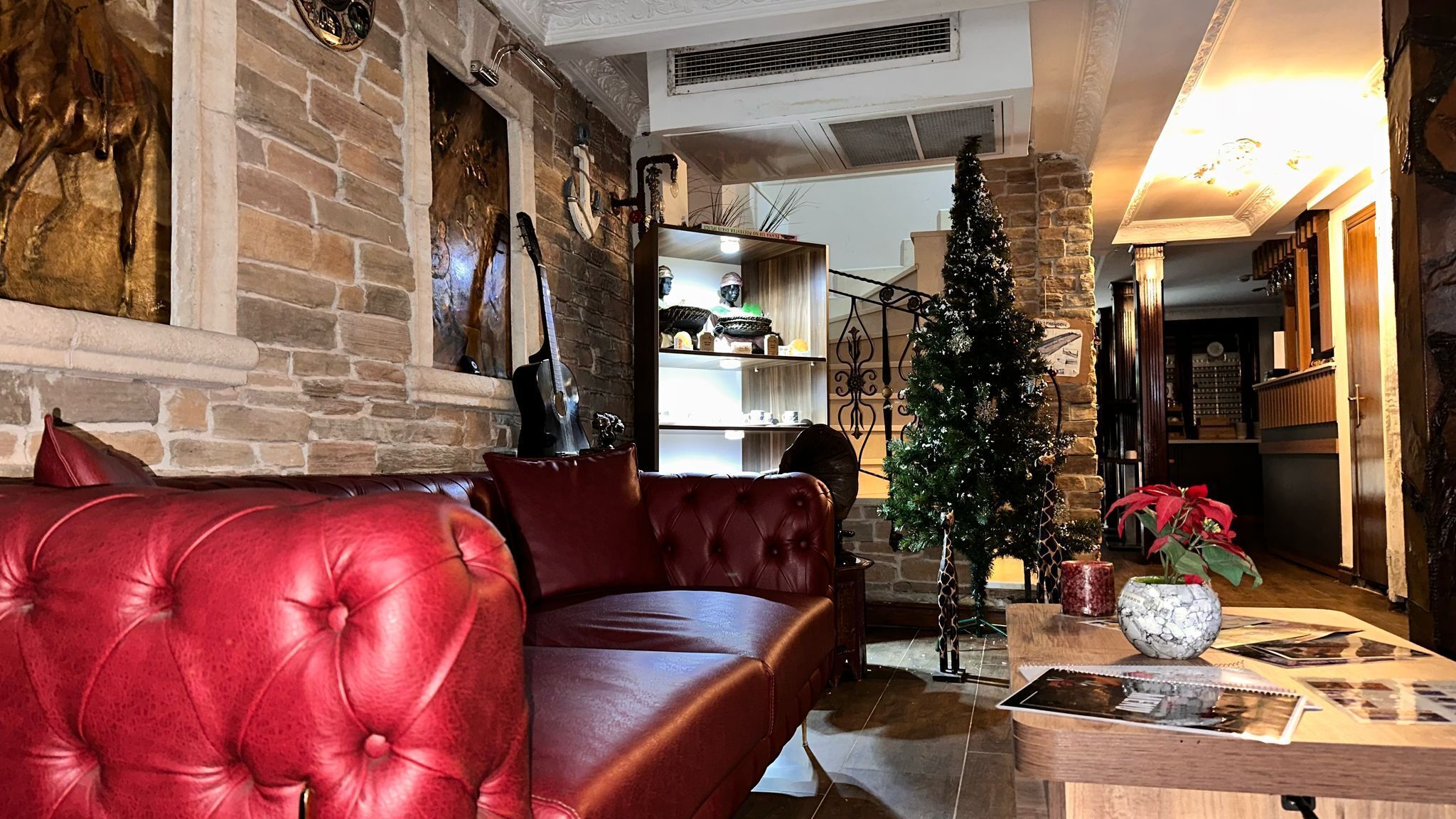 Photo - Sphendon Hotel