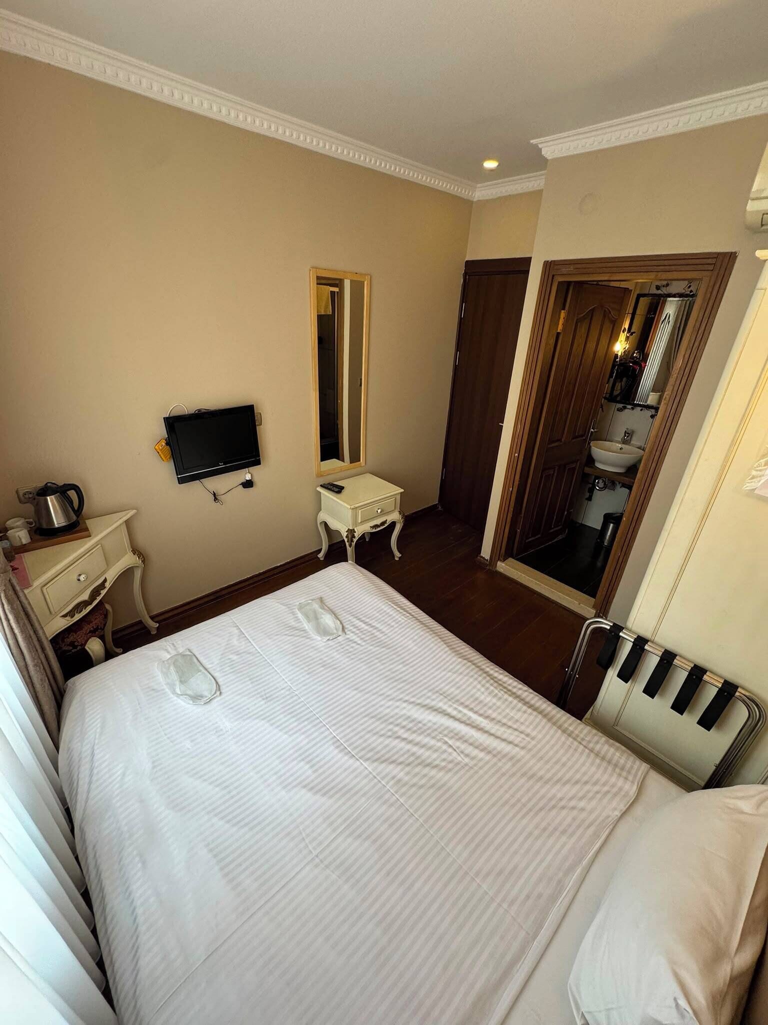 Photo - Sphendon Hotel