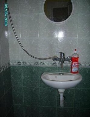 Een douche, gratis toiletartikelen