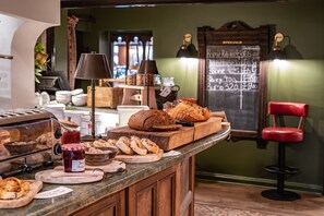 Gratis kontinental frukost varje dag