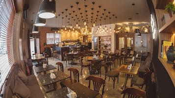 Breakfast, lunch and dinner served