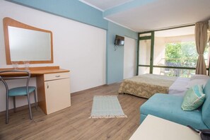 In-room safe, iron/ironing board, rollaway beds, WiFi