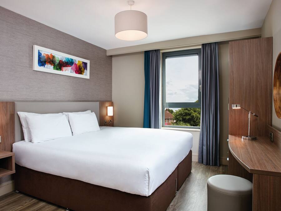 Desk, iron/ironing board, free WiFi, bed sheets