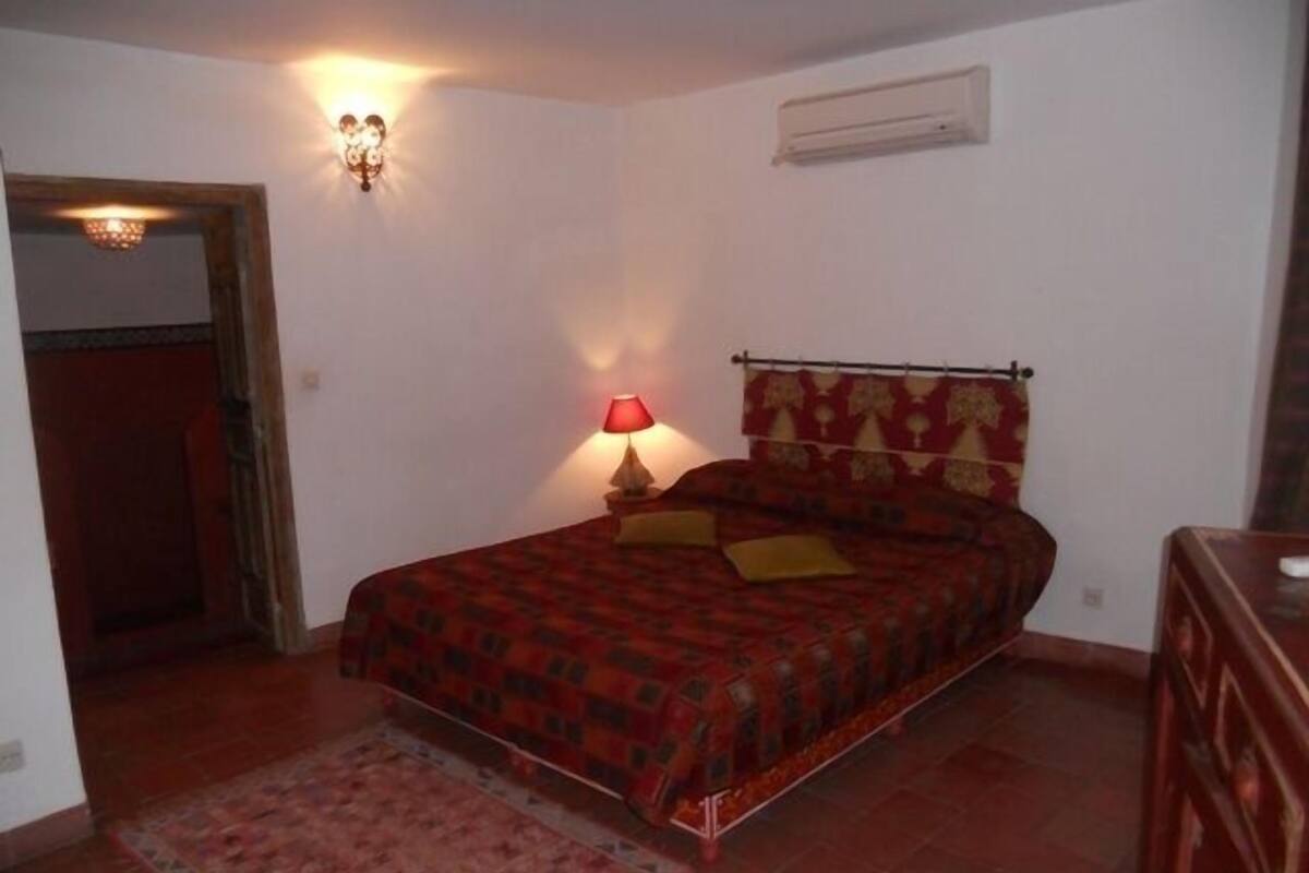 Family Triple Room (Place)
