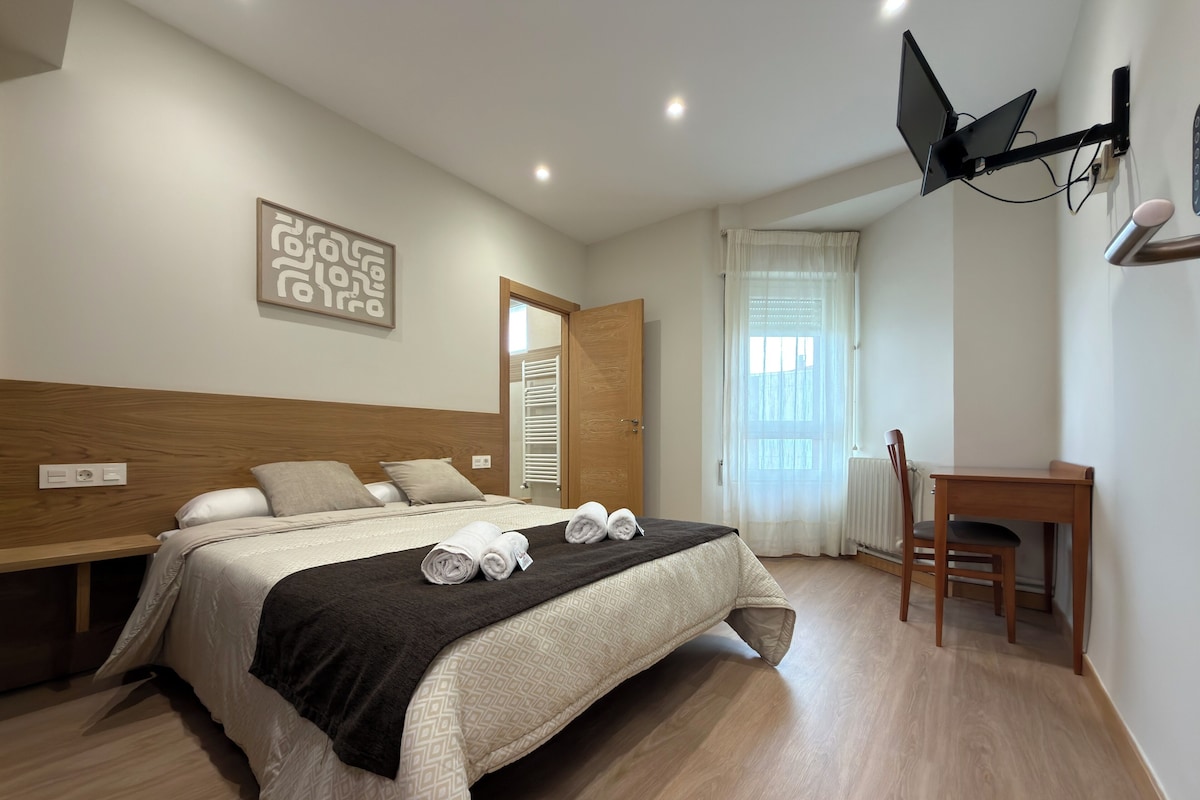 Habitación doble | Escritorio y wifi gratis