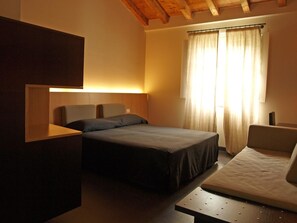 Minibar, caja de seguridad en la habitación y sistema de insonorización 