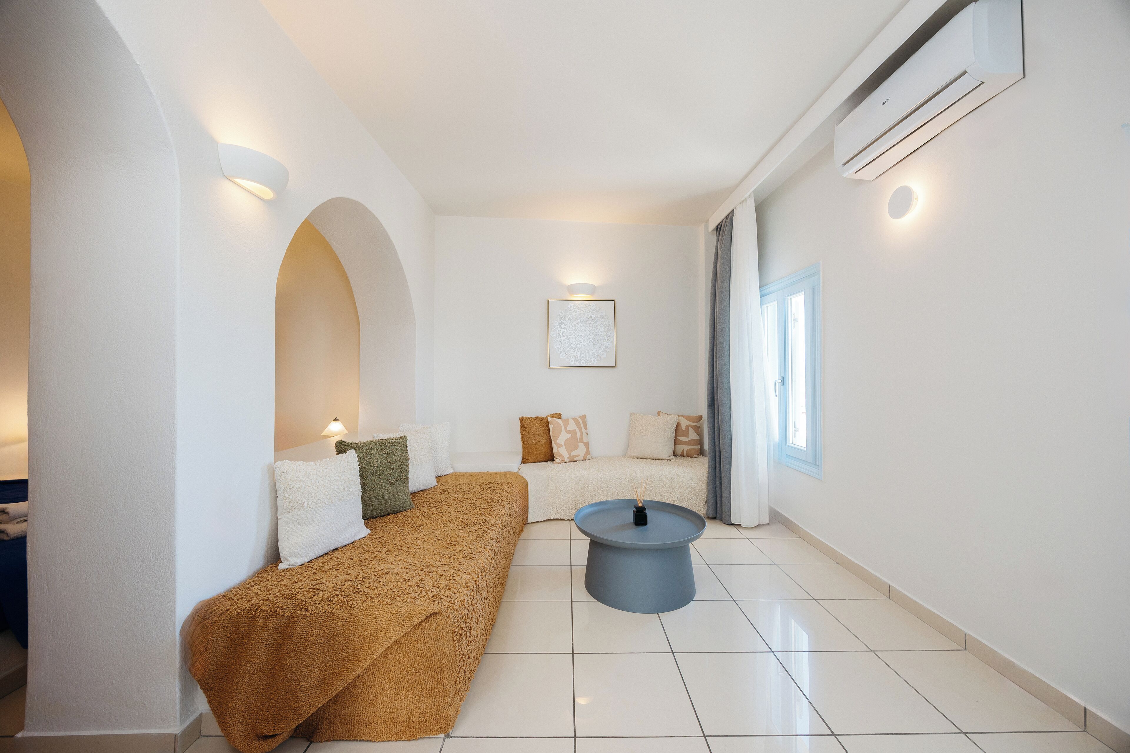 Photo - Kastro Suites