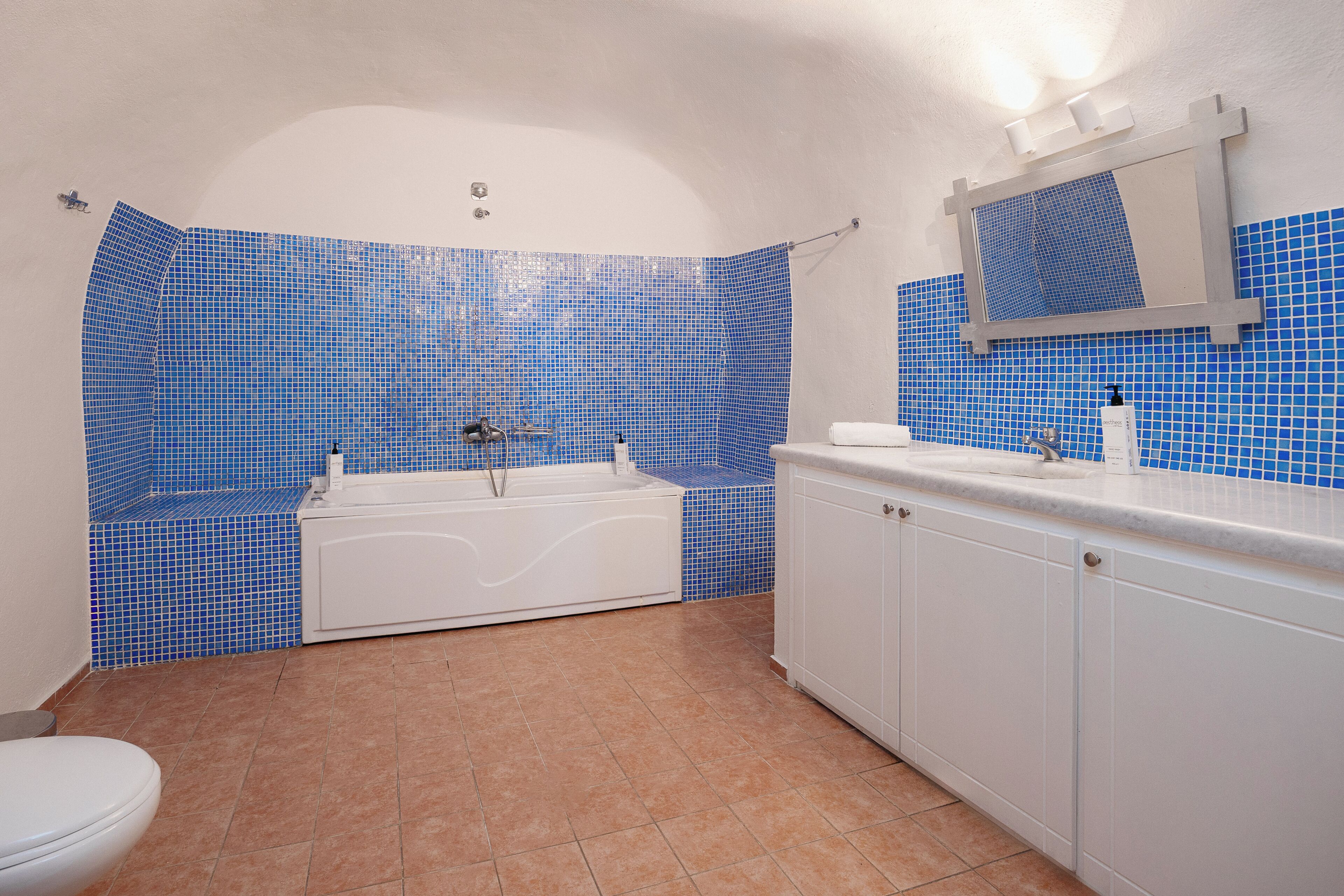 Photo - Kastro Suites