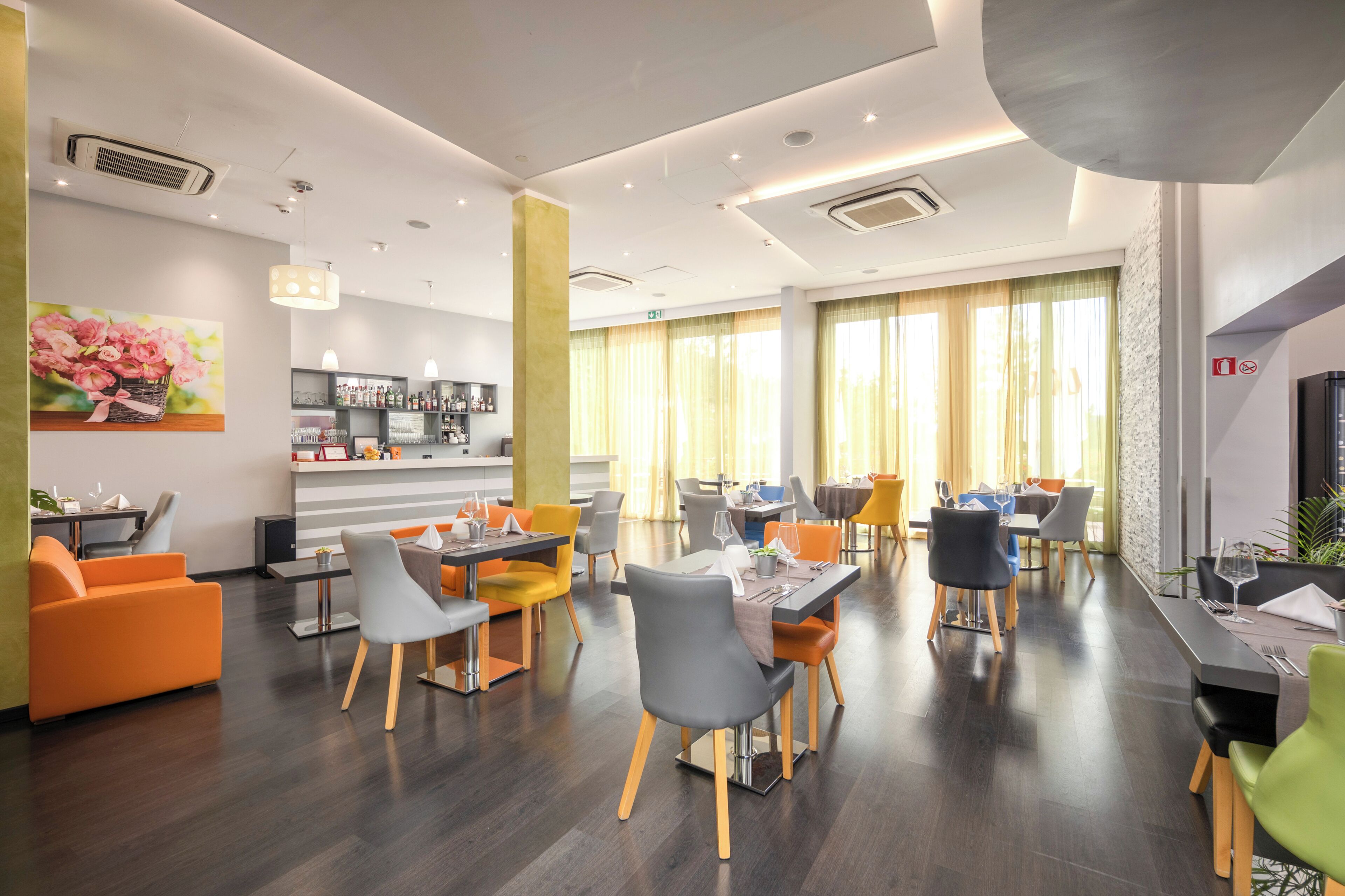 breakfast and dinner served