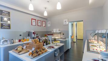 Desayuno buffet incluido todos los días