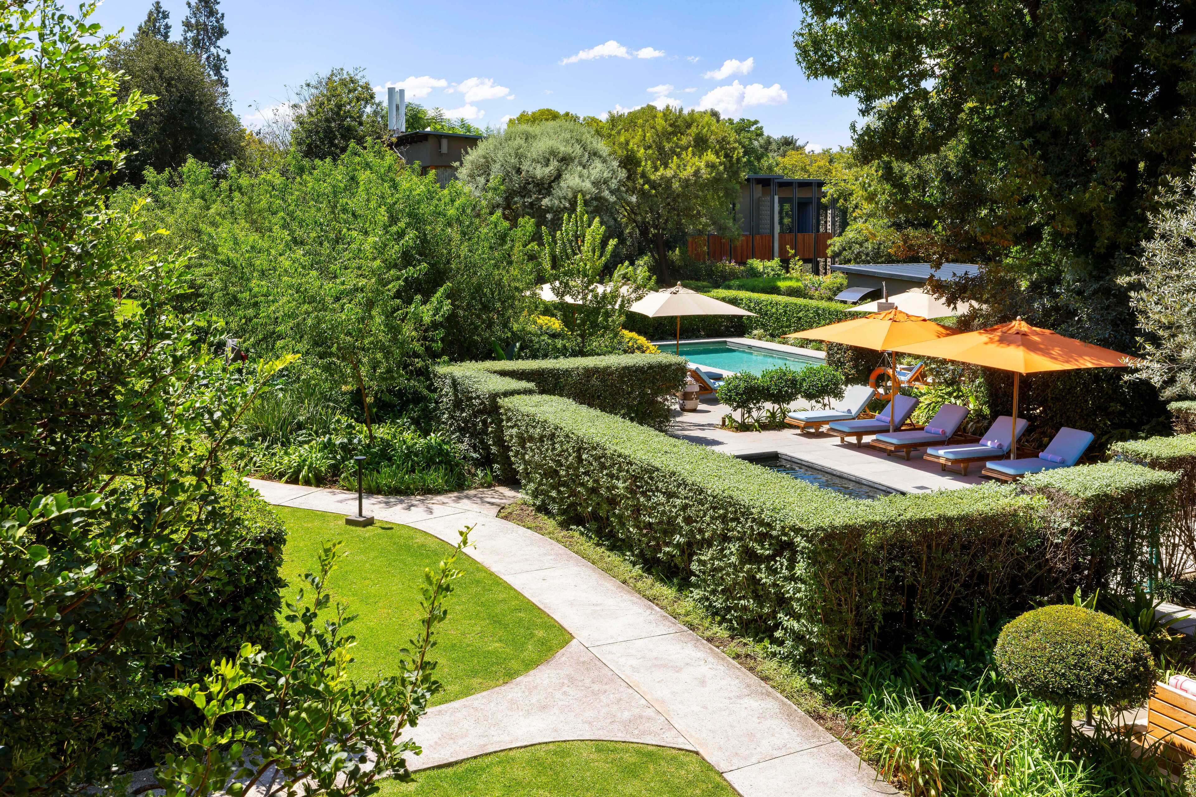 classic room | egyptian cotton sheets, premium bedding, minibar, in-room safe